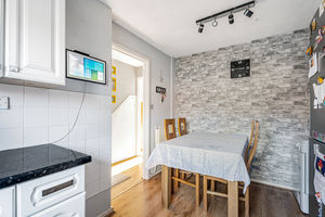 Photo 23- click for photo gallery